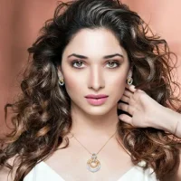 Tamanna Bhatia HD Wallpapers APK Download for Android